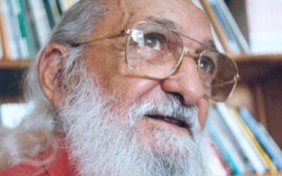 Governo Bolsonaro acaba com medalha em homenagem a Paulo Freire